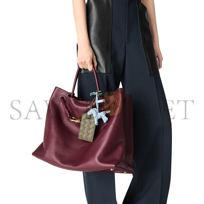 BOTTEGA VENETA DOG CHARM 807068V3D811714 (8.2*7.2*3cm) BOTTEGA VENETA DOG CHARM 807068V3D811714 (8.2*7.2*3cm)
